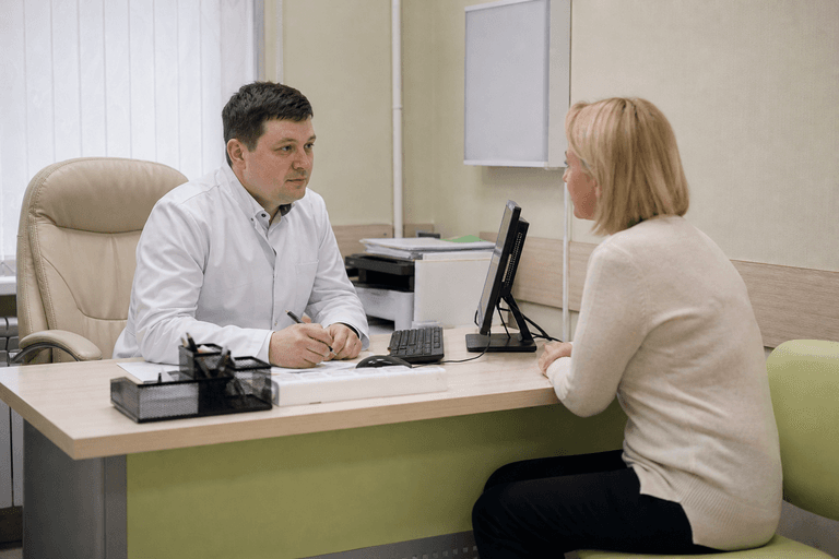 Консультация врача с пациентом в клинике «Наркология Москвы» по адресу: 140000, Московская обл, г Люберцы, ул Звуковая, д 4
