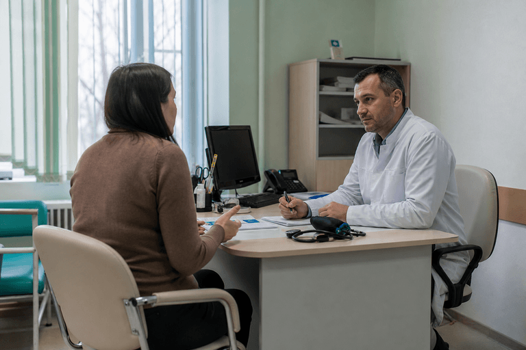 Консультация врача с пациентом в клинике «Наркология Москвы» по адресу: 119619, г Москва, р-н Солнцево, ул Производственная, д 2