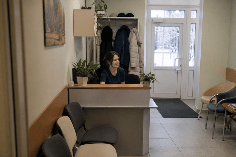 Зона приёма посетителей филиала «Наркология Москвы» по адресу: 129226, г Москва, р-н Ростокино, пр-кт Мира, д 185 к 1