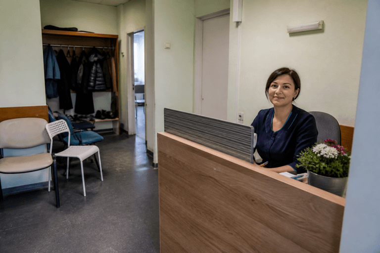 Зона приёма посетителей филиала «Наркология Москвы» по адресу: 111538, г Москва, р-н Вешняки, ул Вешняковская, д 16Б